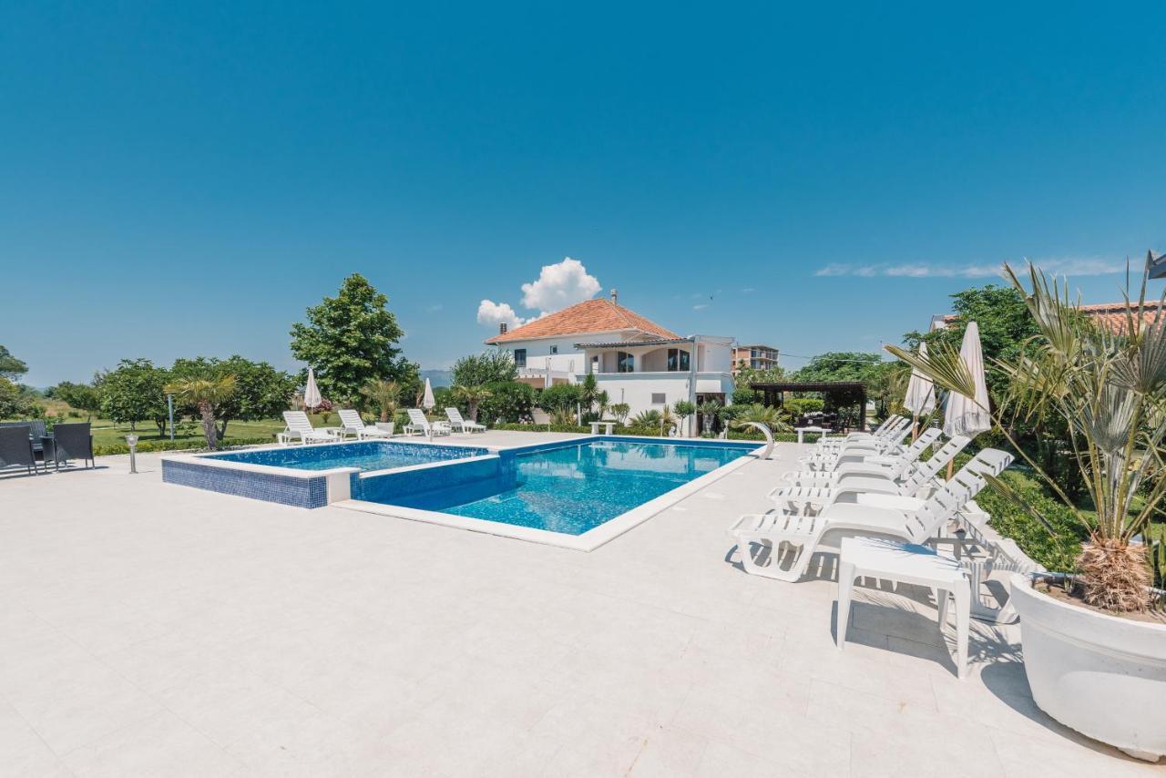 Christopher'S Apartments Ulcinj Exterior foto